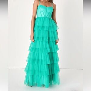 BRAND NEW prom dress!